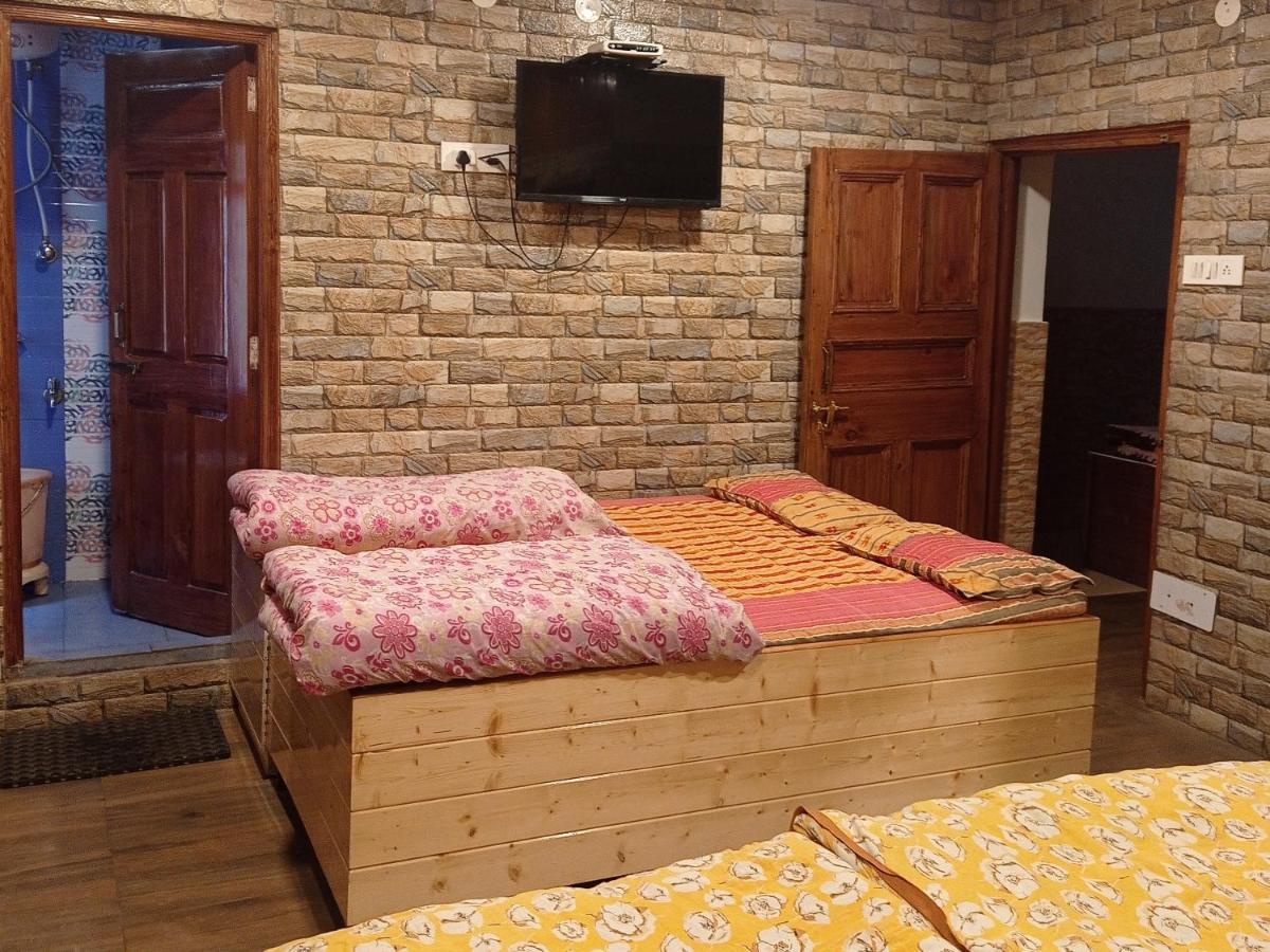 Mehdudia Guest House Shimla Exterior foto