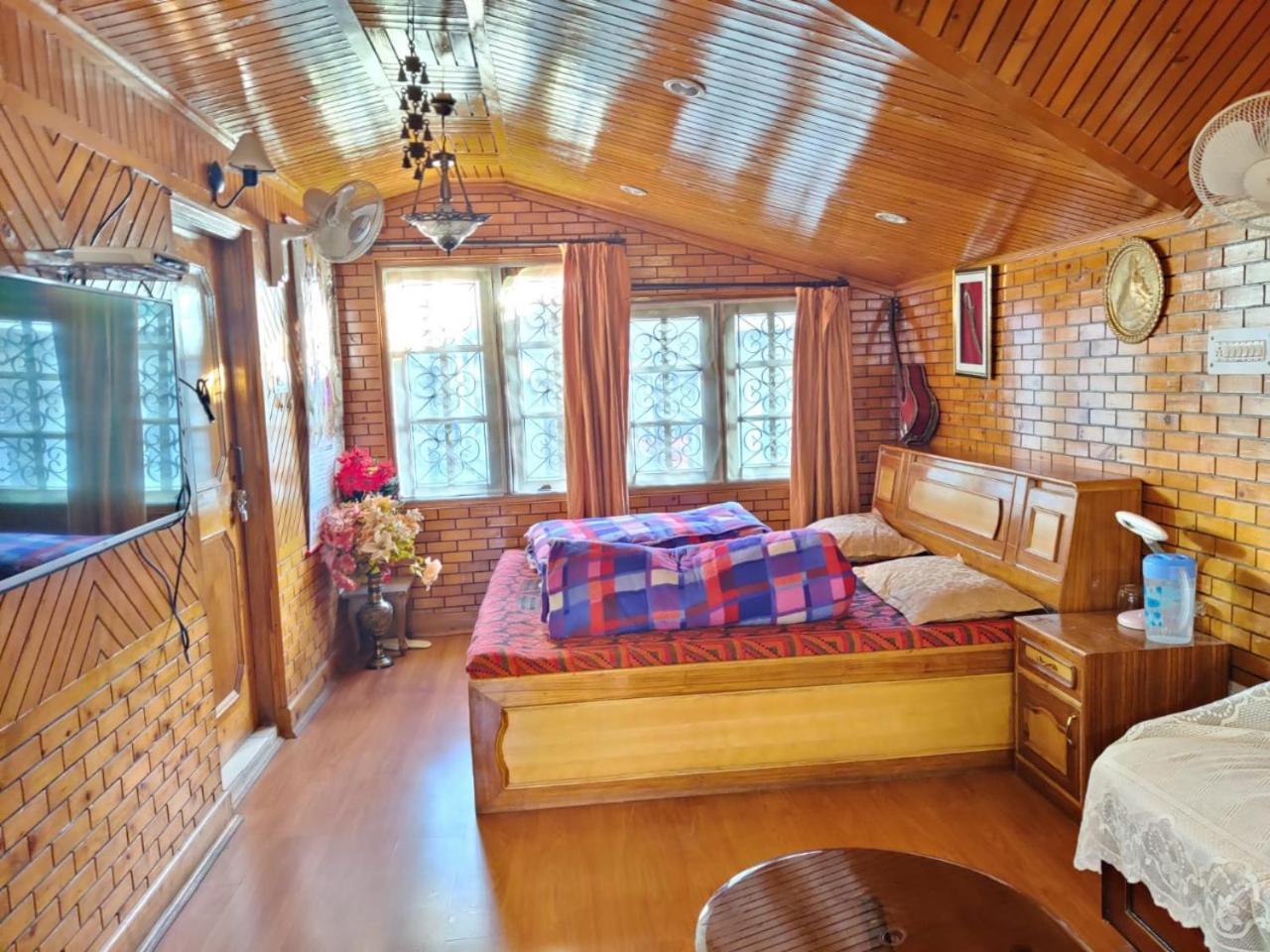 Mehdudia Guest House Shimla Exterior foto